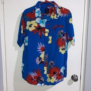 RVCA Men’s Short Sleeve Shirt, Size M (55% Cotton 45% Viscose)